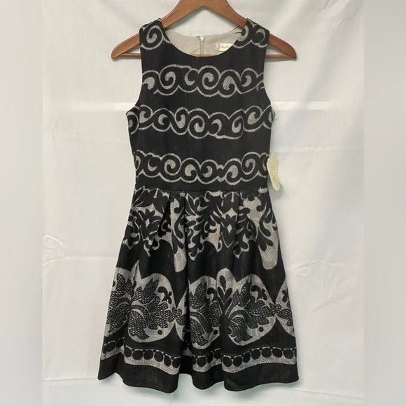 Altered State NWT Black/Nude Floral Cocktail Dress Size S Altered State NWT Black/Nude Floral Cocktail Dress Size S